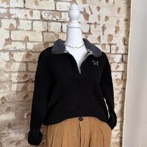 PINK Victoria's Secret Black and Grey Fleece Sweater Size Xs